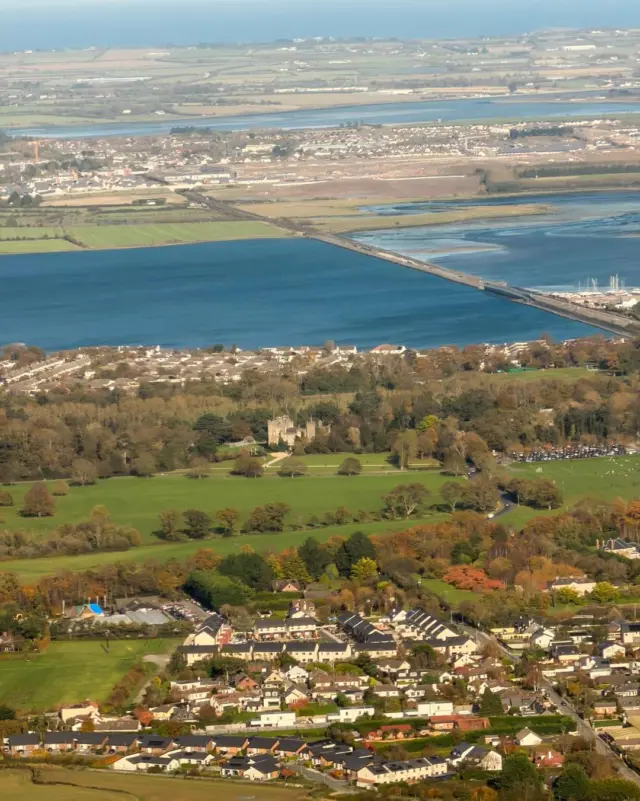 Who needs a drone when you’ve got a window seat like this? 👀✈️

Malahide Castle looking majestic in autumn colours 🍂

The perfect layover spot in Fingal 😍

The area offers the perfect blend of history, nature and coastal charm to escape the airport monotony. 🌊📖

Flying into Dublin soon? See if you can spot it - and tag us if you do! 📸

#MalahideCastle #AutumnInIreland #DublinFromAbove #TravelMoments #VisitDublin #LoveFingal